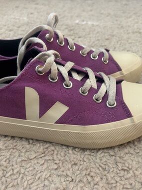 Veja Purple Canvas Low-Top Sneakers with Cream Accents